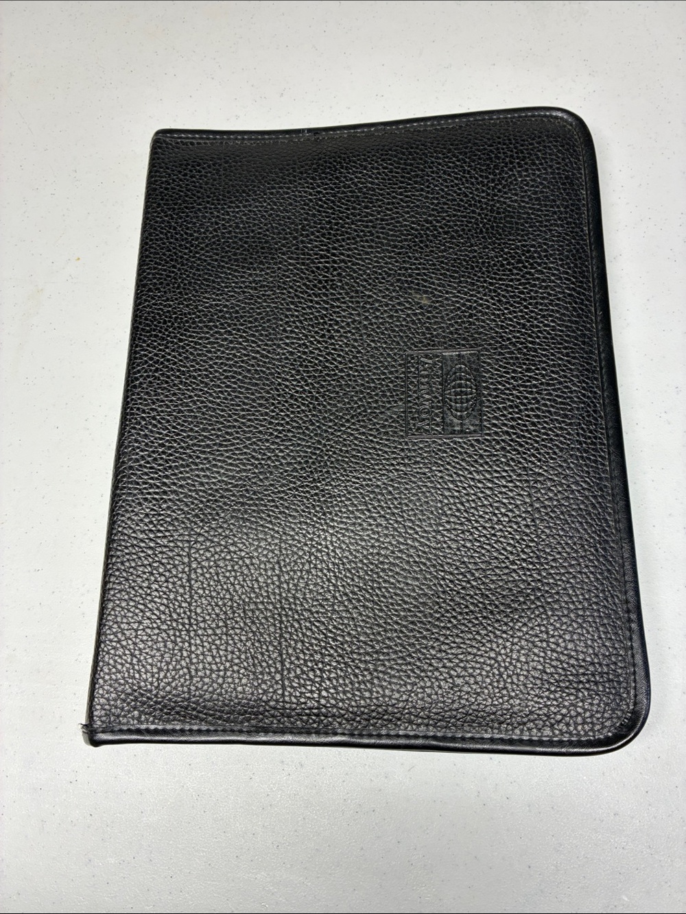 Vintage Black Pebbled Portfolio Padfolio Organizer Folder 14 x 11 Embossed Amway